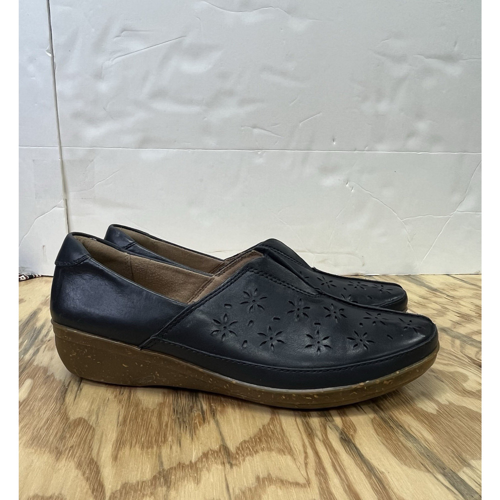 Clarks Shoes Womens Everlay Dairyn Slip On Loafers Size 7M Blue Leather Wedge - Picture 1 of 12